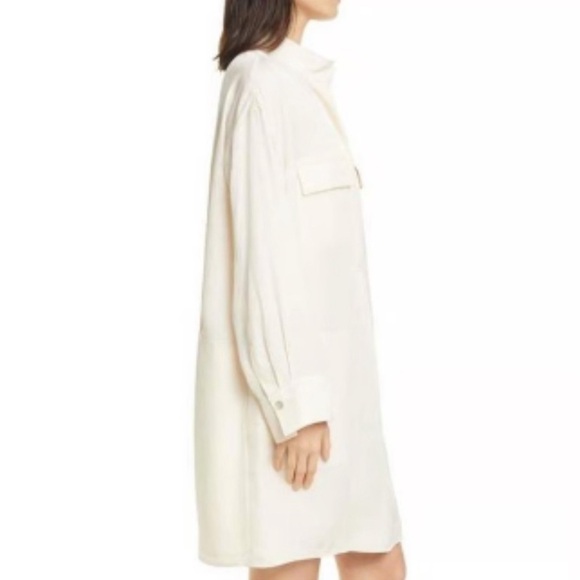 VINCE Ecru Utility Cream Shirt Dress
MSRP $345
$127 $345
Size: XS (Fits to M) - Picture 4 of 6